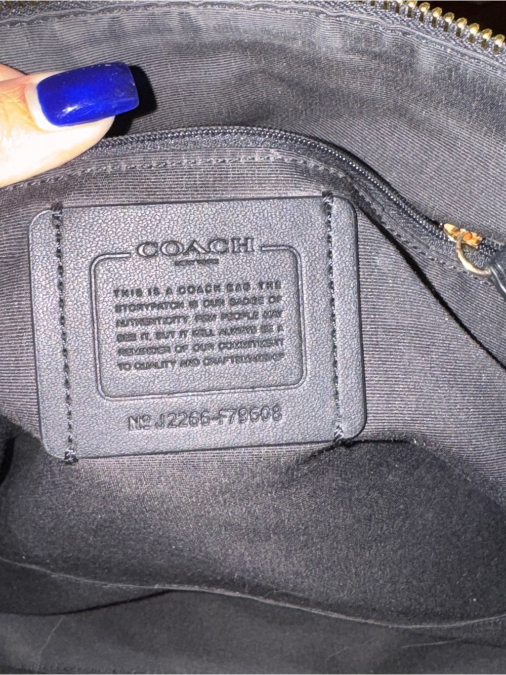 Coach Gallery Tote Bag In Black Cross Grain Leather - Picture 11 of 16